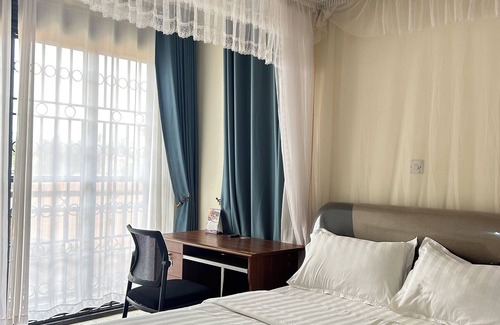 Kireka Bed & Breakfast | Your perfect home-away-from-home suitable for individual or family stays