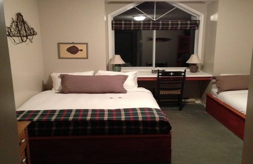 Port Alberni Hotel | Your Private Resort Awaits! Come make memories no matter what the season.
