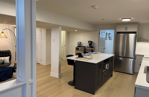 Barrie House | Your Suite on Country Lane
