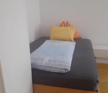 Roßau Apartment | Your Sunny Home Away from Home
