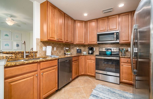 Naples House | Your Sunshine Getaway: Spacious Coach Home in a SW Florida Resort Oasis