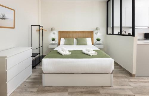 Los Tilos Apartment | Your Urban Retreat in the City Center
