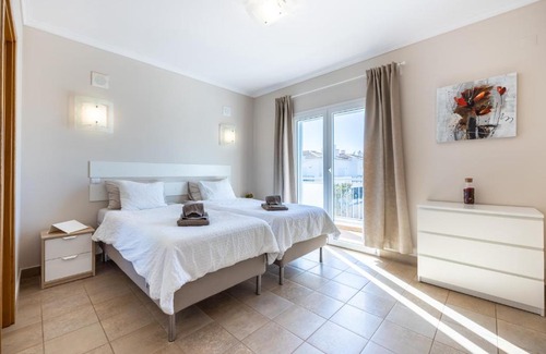 Burgau Villa | Your Villa Algarve Private pool 5 min walk to beach