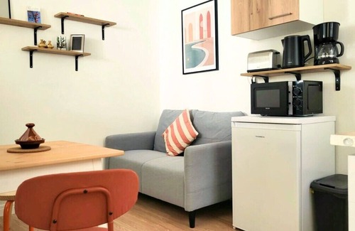 Ivry-port Apartment | Your ZenDay Studio is waiting for you! Located just 1 minute from the bus and 10 minutes from Paris