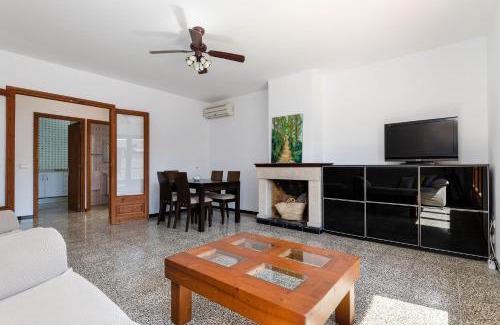Can Picafort House | YourHouse Villa Ana, family-friendly beach house in Majorca North
