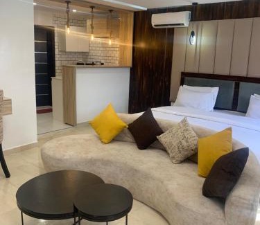 Lekki Phase 1 Hotel | YP George