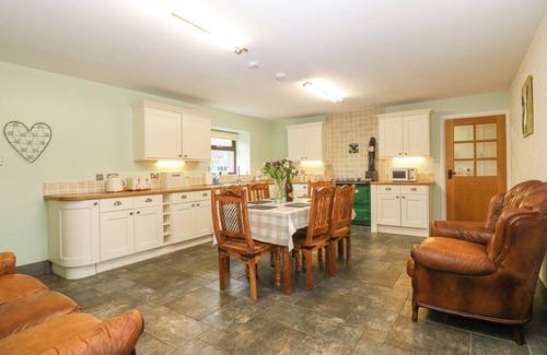 Dinas Cottage | Yr Hen Stabl
