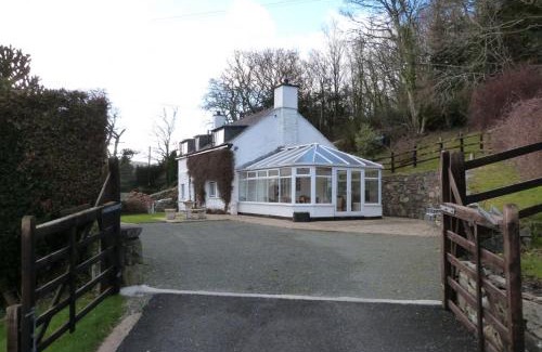 Llanelltyd House | Ysgubor Illtyd