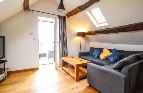 Dolgellau House | Ysgubor Las