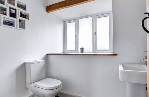 Machynlleth House | Ysgubor Tanllan in Machynlleth