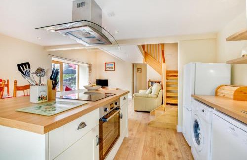 Llanrwst House | Ysgubor Wen