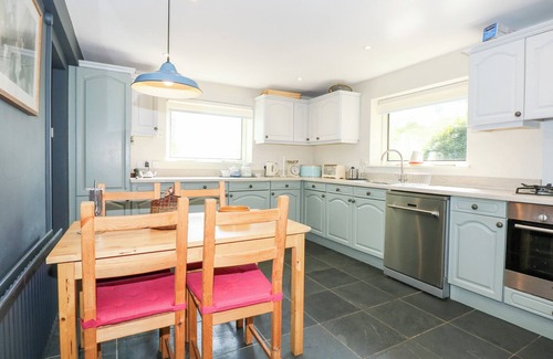 Llanrhychwyn Cottage | Ysgubor Wen
