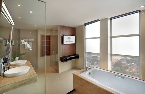 Gambir Hotel | Yuan Garden Pasar Baru
