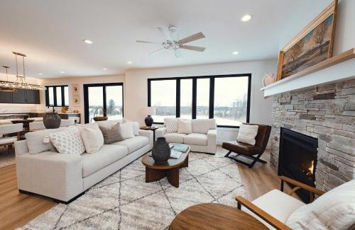 Williamsburg House | Yuba Farmhouse brand new on Yuba Vineyard