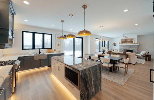 Williamsburg House | Yuba Farmhouse brand new on Yuba Vineyard