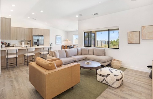 Yucca Valley House | Yucca Mesa House - Modern Desert Chic 3 Bedroom Home by RedAwning
