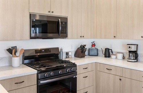 Yucca Valley House | Yucca Mesa House - Modern Desert Chic 3 Bedroom Home by RedAwning