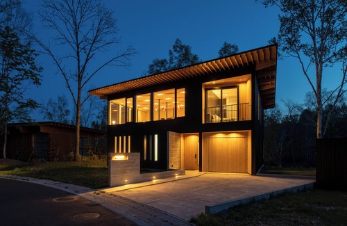 Hirafu Ski Chalet | Yuki Sugi at Intuition
