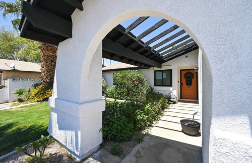 Yuma Cottage | Yuma Vacation Rental w/Private Pool & Patio!