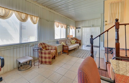 Yuma Cottage | Yuma Vacation Rental w/Resort Pool & Hot Tub!