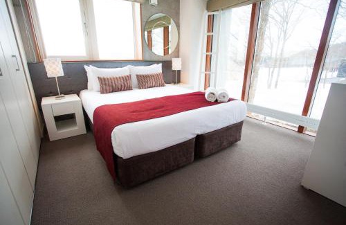 Hirafu Ski Chalet | Yume Basho