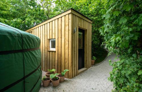 Hulme End Other | Yurt with Hot Tub near Hartington, Peak District