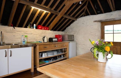 Lanteglos Cabin | Yurts Cornwall - Tremeer Farm