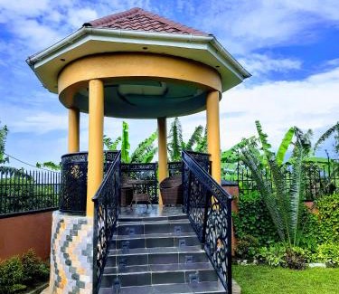Fort Portal House | Zaabu Homestay Fortportal
