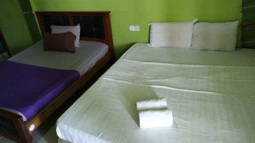 Lubok Buaya Hotel | Zackry Guesthouse