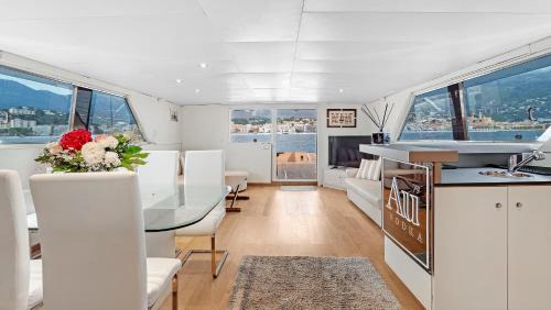 Palais des Festivals - Old Port Boat Rental | Zaffiro Yacht - Festival de la plaisance Cannes 2024