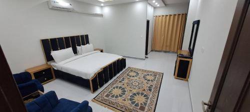 E-11 Sector Bed & Breakfast | Zainab Lodges