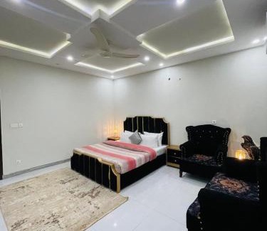E-11 Sector Bed & Breakfast | Zainab Lodges
