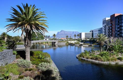 Century City Apartment | ZALS- Nine Palms -Luxury Two Bed