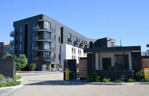Century City Apartment | ZALS- Nine Palms -Luxury Two Bed