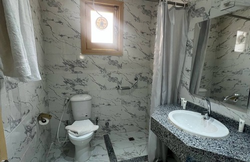 Gezira Hotel | Zamalek House HotelnDeluxe Double Room