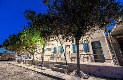 Agios Sostis Apartment | Zante Riva Studios