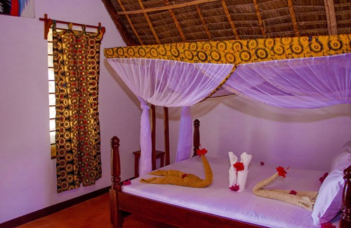 Kidoti Bed & Breakfast | Zanzi Rest bungalows