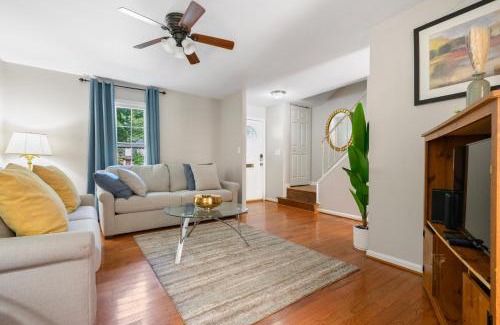 Montgomery Village House | zarah Vacation Home cozy home near Washington DC