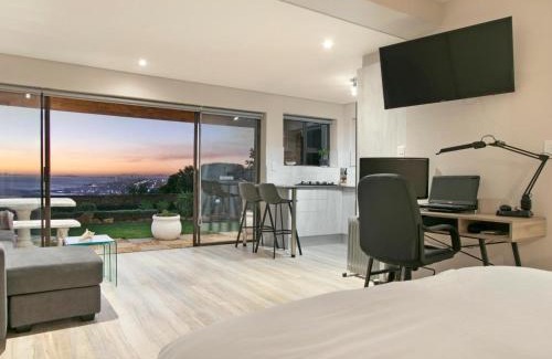 Mountainside Apartment | Zaria Sun Cottage by Host Agents