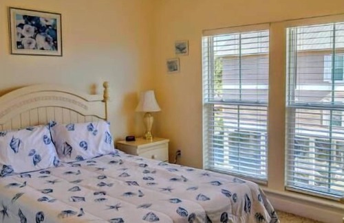 Horseshoe Beach Condo | ZaZa's Retreat located in a fishing village on the hidden coast of Florida
