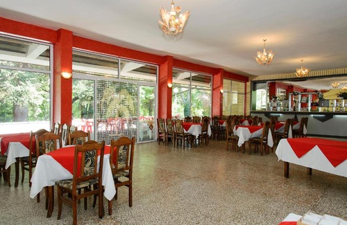 Primorski Hotel | Zdravets - free parking