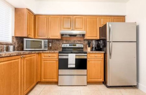 Central Corals Apartment | Zebra House Oasis, Ultimate Ft. Lauderdale Studio