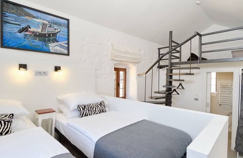 Tomicici Hotel | Zebra