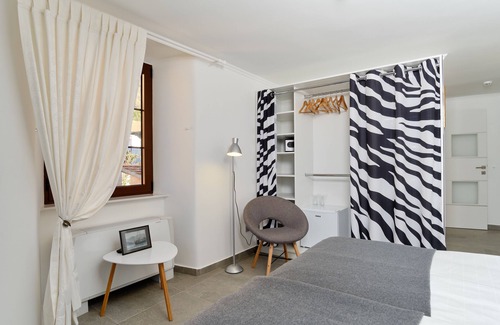 Tomicici Hotel | Zebra