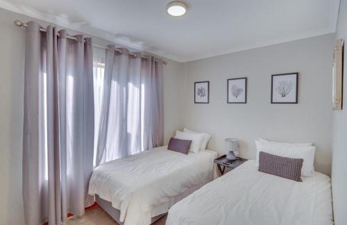 Leeupoort House | Zebula 1 Pela Lodge, 2-bedroom cottage