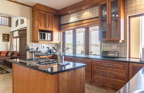 Leeupoort Cabin | Zebula Golf Estate & Spa Private Rentals