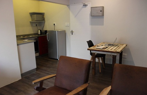 Paarl Apartment | Zeederberg Corner