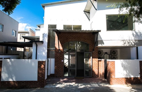 Paarl Apartment | Zeederberg Corner