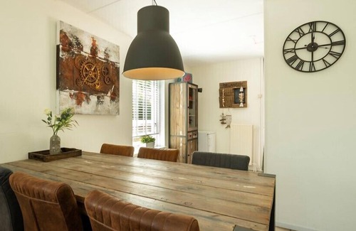 Westenschouwen Villa | Zeepe Duinen 17 recreation home with atmospheric living area
