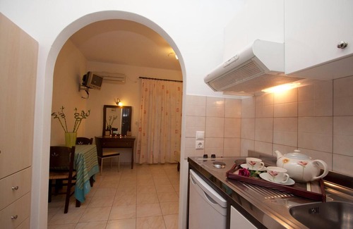 Plaka House | Zefyros Studios